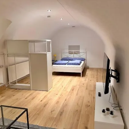 Especially Souterrain Apartment Хейльбронн Экстерьер фото