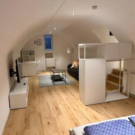Especially Souterrain Apartment Хейльбронн Экстерьер фото
