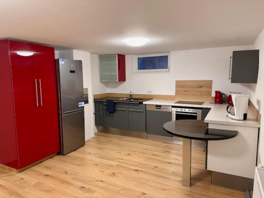 Especially Souterrain Apartment